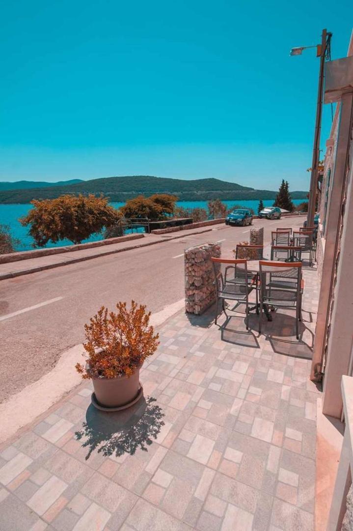 Villa Raguz Sa Privatnom Plazom I Garazom نيوم المظهر الخارجي الصورة