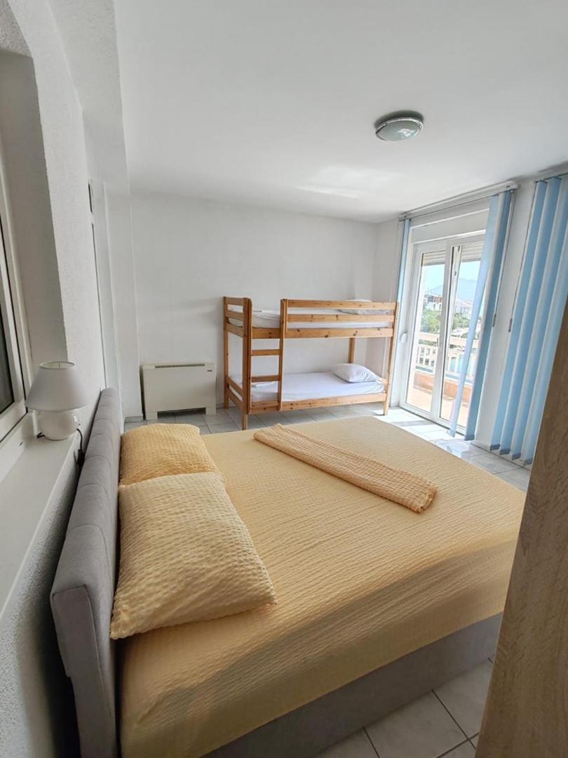 Villa Raguz Sa Privatnom Plazom I Garazom نيوم المظهر الخارجي الصورة