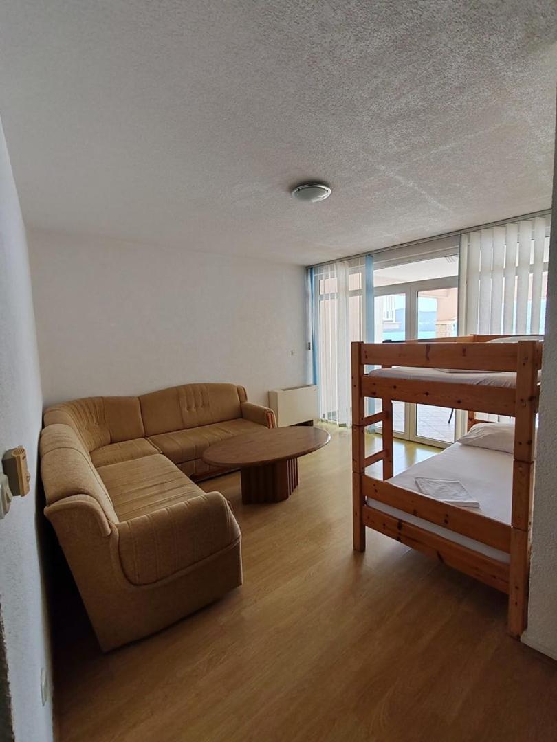 Villa Raguz Sa Privatnom Plazom I Garazom نيوم المظهر الخارجي الصورة