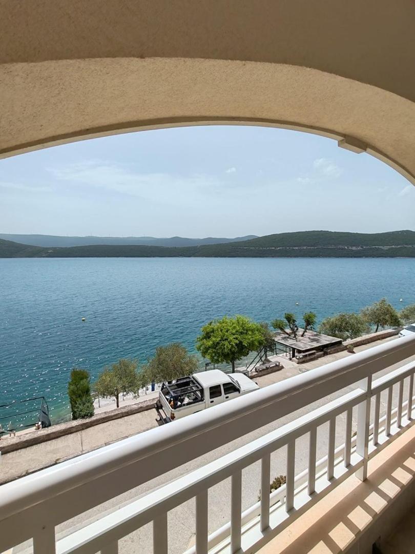 Villa Raguz Sa Privatnom Plazom I Garazom نيوم المظهر الخارجي الصورة