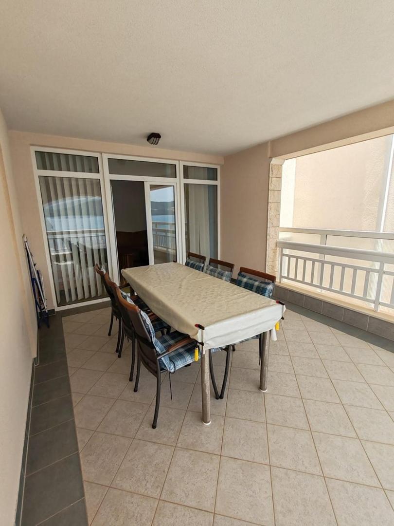 Villa Raguz Sa Privatnom Plazom I Garazom نيوم المظهر الخارجي الصورة